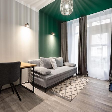 Modern Living Apartment - 3-Zimmer - Nuernberg Nord, Ruhige Seitenstrasse, Fusslaeufig Strassenbahn Ngoại thất bức ảnh